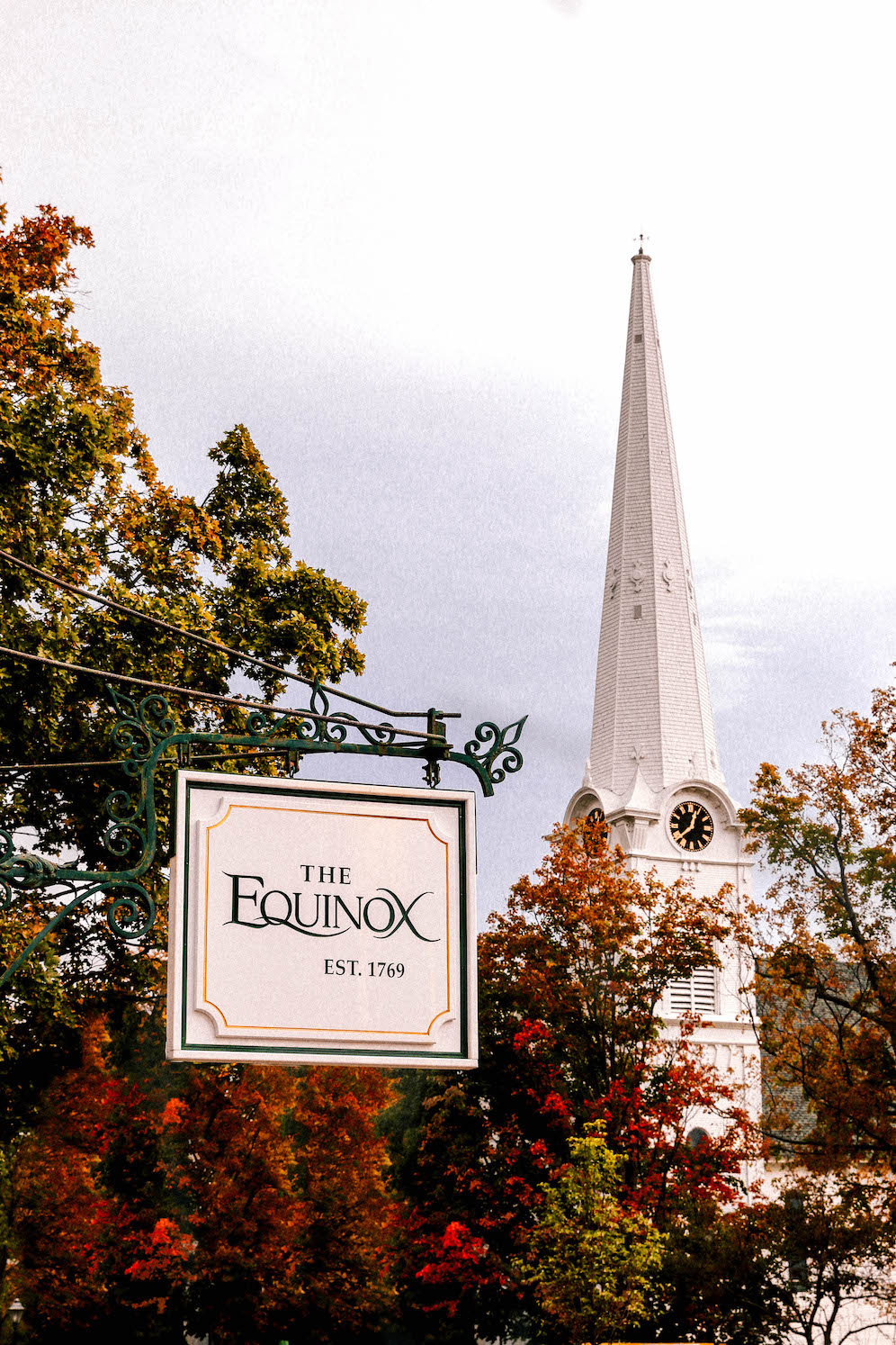 The Equinox Leaf Peeping Guide The Coastal Confidence
